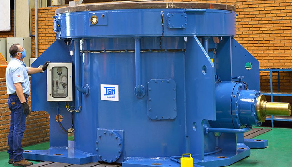 WEG provides maintenance and repair service on a 54-ton gearbox 