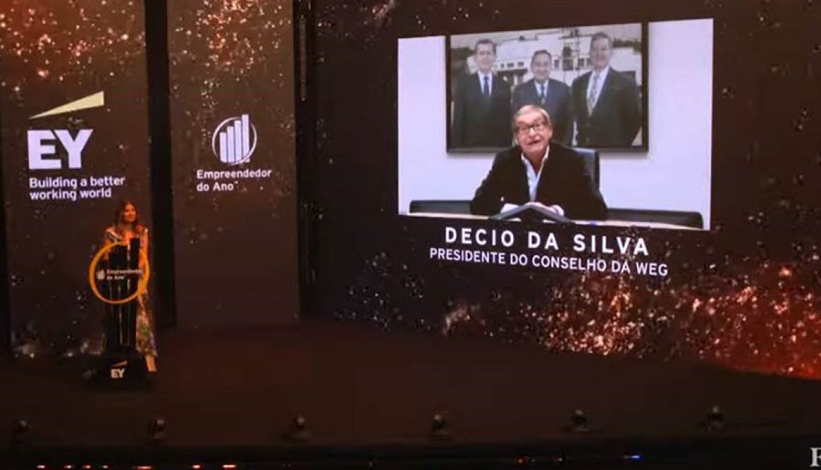 WEG´s Chairman of the Board is honored with the Entrepreneur of the Year Brazil Award