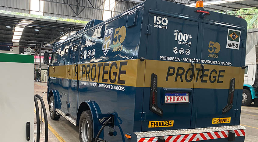 WEG supplies powertrain for the world's first fully electric armored vehicle